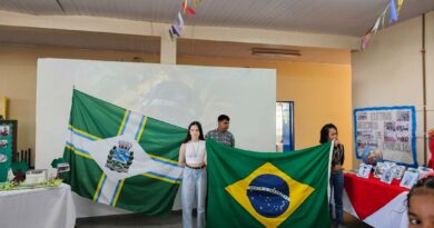 ESCOLA KOSUKE ENDO DE CUIABÁ PAULISTA PRESTA HOMENAGEM AOS 70 ANOS DE FUNDAÇÃO DO DISTRITO